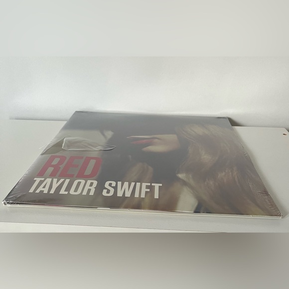 NWT Taylor Swift "Red" Vinyl - Picture 3 of 7